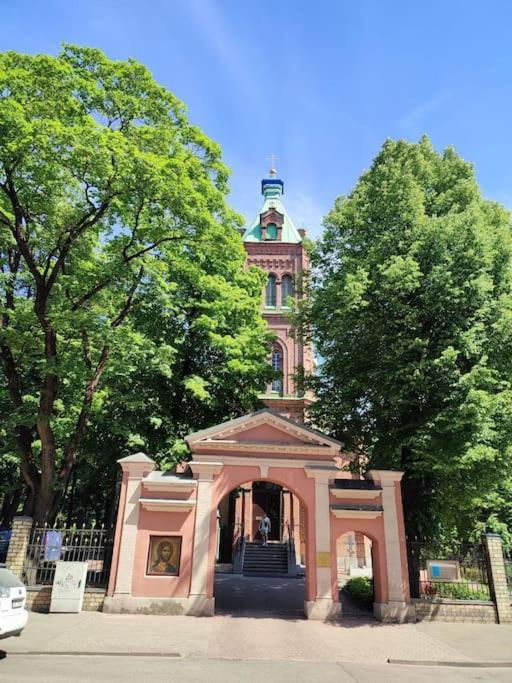 Уютный Лофт Среди Старых Парков Riga Exterior foto